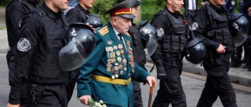День Победы без георгиевской ленты: в полиции Каменского напомнили о Законе