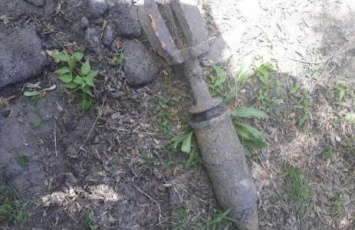 На Харьковщине под мостом обнаружили авиационную бомбу весом в 125 килограмм (ФОТО)