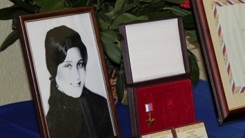 В Крыму откроют четыре памятных знака в честь Алиме Абденановой