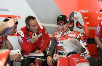 MotoGP: Лоренцо получил новое шасси Ducati GP18 на частных тестах в Муджелло