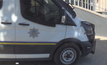 На Днепропетровщине горотдел полиции взяли под усиленную охрану из-за сессии горсовета