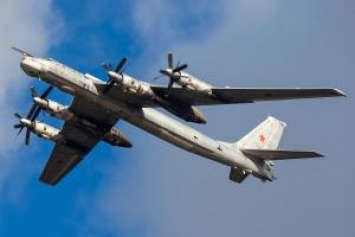 Американские истребители F-22 у берегов Аляски перехватили российские бомбардировщики Ту-95