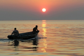 МИД Украины: в Черном море могли задержать украинских рыбаков