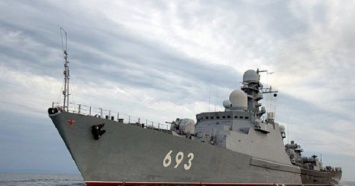 Возле Латвии замечены российские военные корабли