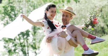 Розовая свадьба: Сергей и Снежана Бабкины снялись в эротической фотосессии