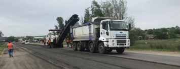 В Запорожской области начали ремонт трассы в Ореховском районе: что уже сделали, - ФОТО