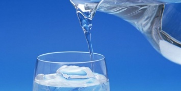 Ученые рассказали о пагубном влиянии минеральной воды на организм