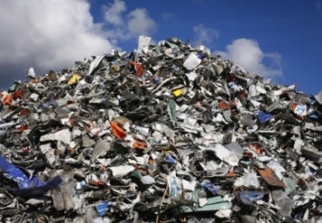 Филатов: с 25 мая мусор в Днепре будут убирать 12 новых мусоровозов нового подрядчика