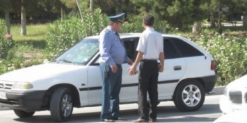 Власти Туркменистана продолжают шокировать автомобилистов