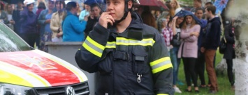 Мариупольские спасатели ликвидировали "пожар" в ПГТУ и спасли двоих студентов, - ФОТО, ВИДЕО