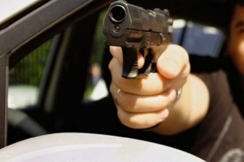 В Днепре пассажир стрелял в таксиста из-за высокого тарифа