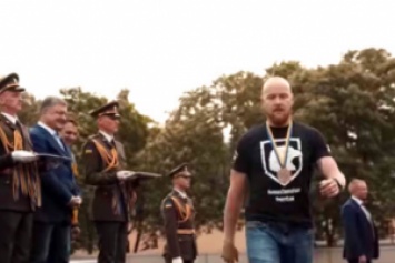Скандал на "Играх непокоренных": ветеран полка "Азов" отказался от рукопожатия с Порошенко