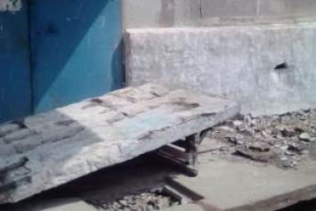 Смерть под бетонной плитой: полиция начала расследование по факту смерти ребенка в Доброполье