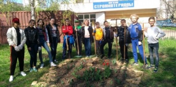 Школьники Черноморска вместе меняют город