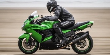 Мотоциклист, попавший в аварию на 376 км/ч, снова установил рекорд скорости
