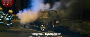 В Киеве на ходу загорелось авто, - ФОТО