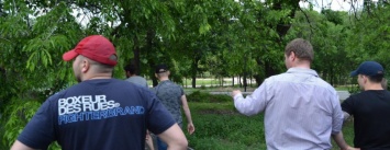 Криворожская полиция выясняет, кто "хулиганил" в парке Гданцевский, - ФОТО