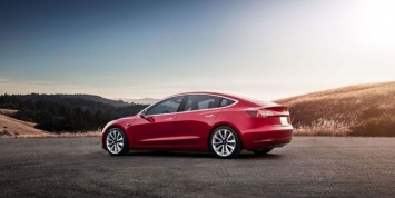 Tesla Model 3 проехала на одном заряде расстояние с пол-Украины