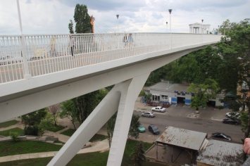 В Одессе погибла юная девушка, прыгнув с Тещиного моста