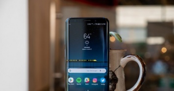 Война брендов: Samsung высмеяли айфоны в своей новой рекламе