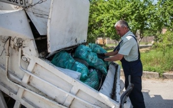 «Вельтум» отказывается вывозить мусор, который будет не в брендовых пакетах
