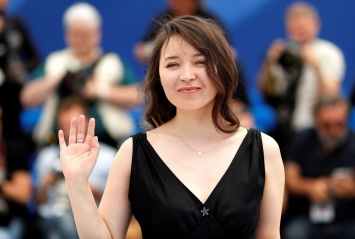 Актриса Самал Еслямова получила награду 71-го Каннского кинофестиваля