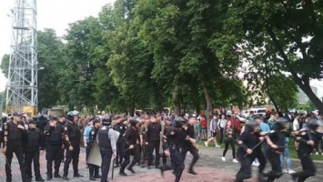 Полиция расследует как хулиганство драку ультрас с полицией на матче в Черкассах, где были задержаны 26 человек