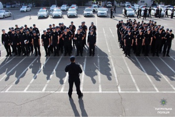Киевские патрульные полицейские провели учения перед финалом Лиги чемпионов (фото)