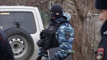 С автозаком и без адвоката: оккупанты пришли с обысками к активистам «Крымской солидарности» (ВИДЕО)