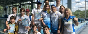 Воспитанники спортшколы "Коммунаровец" завоевали 15 медалей на Открытом Чемпионате по плаванию в Вознесенске