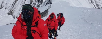Харьковский альпинист второй раз покорил вершину Эвереста, - ФОТО