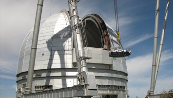 На телескоп в горах КЧР монтируют модернизированное "Швабе" главное зеркало