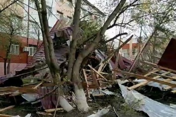 В Тюменской области десятки человек пострадали от страшного урагана