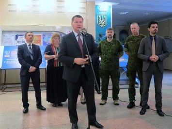 В Херсонском университете состоялось открытие выставки «Украина-НАТО. Формула безопасности»