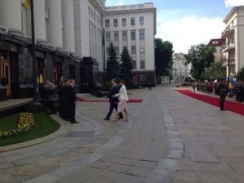 Порошенко проводит встречу с президентом Эстонии