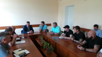 Зернотрейдеры на встрече с вице-губернатором Николаевщины пообещали не пускать фуры с перегрузом