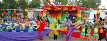 В Мариуполе детский центр "Радужный" передали в городскую собственность