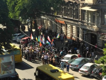 Возле офиса одесских активистов драка: работники охранного агентства сцепились с патриотами (фото)