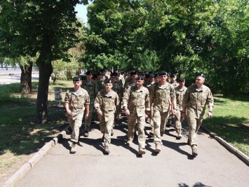Бойцы Первого Феодосийского отдельного батальона морской пехоты выступили против смены цвета беретов - СМИ