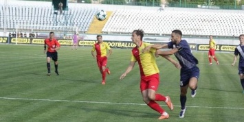 Черниговская «Десна» в первом матче противостояния за путевку в Премьер-лигу сыграла вничью