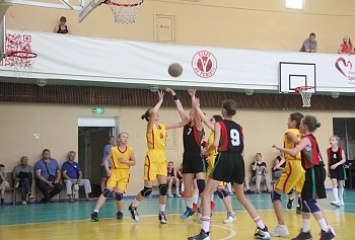 Баскетболистки ДЮСШ вышли в финал Всеукраинских соревнований