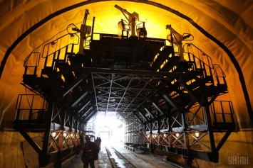 Появились фото и видео Бескидского тоннеля в Карпатах, который откроют уже сегодня
