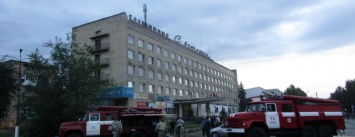 В Рубежном огнем "декоммунизировали" гостиницу "Советская"