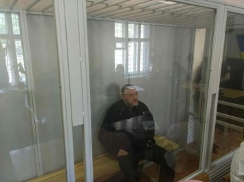 «Командиру титушок» Крысину продлили арест, его адвокаты не явились на суд