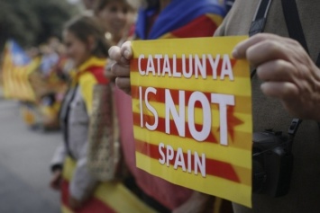В Испании проходят облавы и массовые аресты спонсоров каталонского референдума