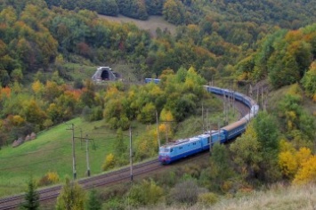 УЗ соединит поездом Кременчуг с Прикарпатьем