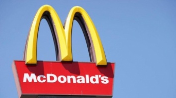 В McDonalds вооруженный мужчина захватил заложников