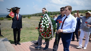Итальянская делегация в Севастополе почтила память погибших предков