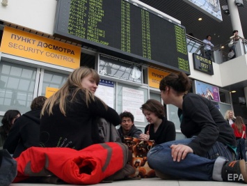 Из-за сбоя в российском аэропорту "Пулково" несколько сотен пассажиров остались без багажа