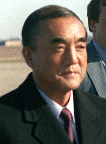 Экс-премеру Японии Ясухиро Накасонэ исполнилось 100 лет